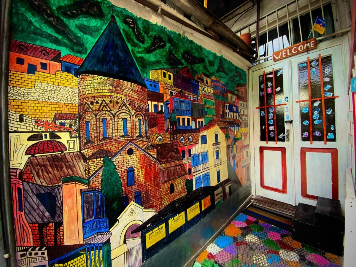 Traveler Hostel Tbilissi Extérieur photo